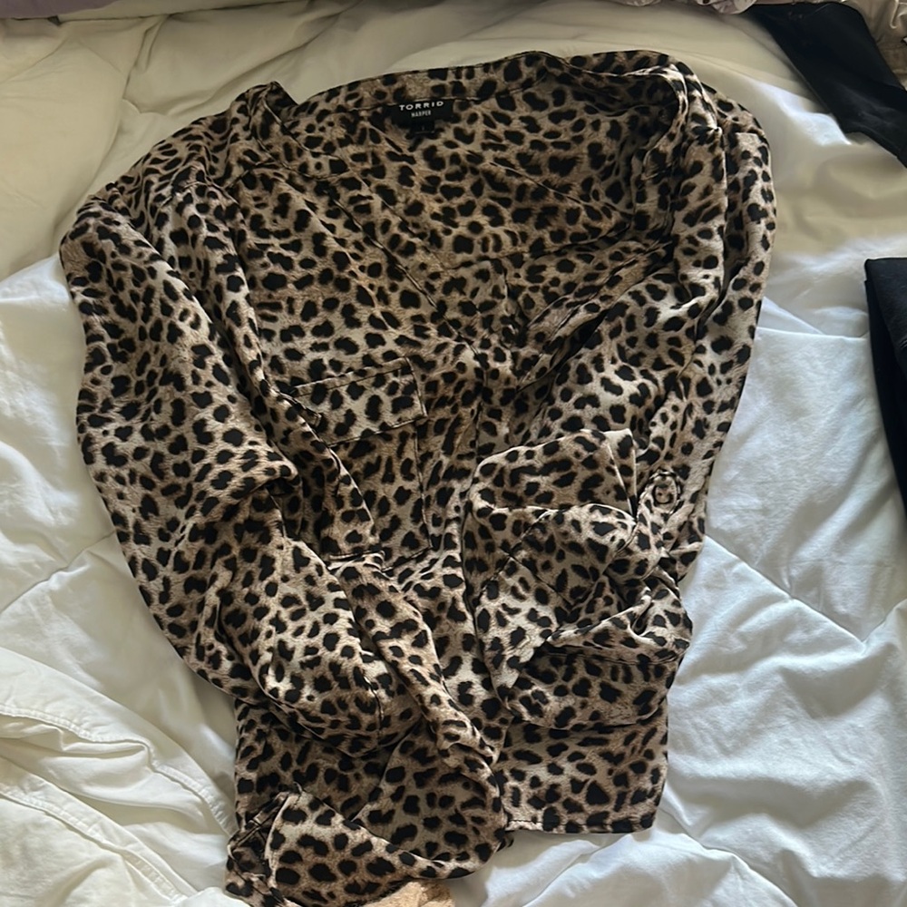 🌸4/$40🌸 Torrid Animal Print Top